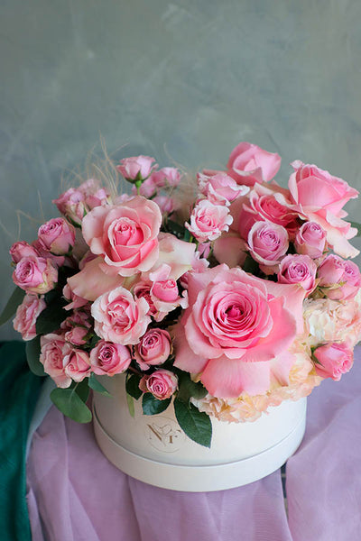 pink roses ottawa; rose box; flower box; roses delivery ottawa