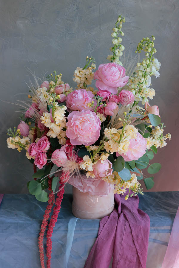 Dreamy Delight Flower Box