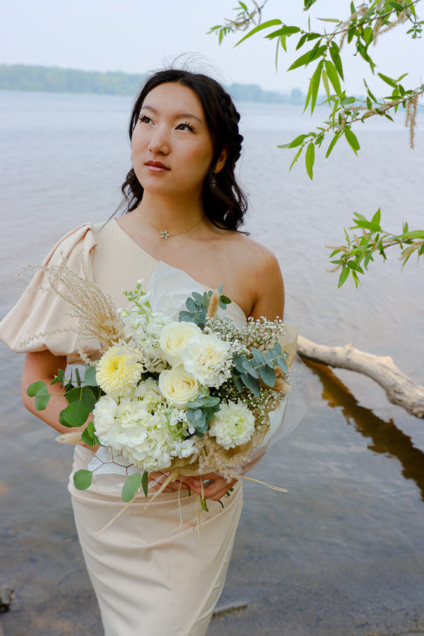 white roses bouquet; elegant flowers; dry cream and white flower bouquet; ottawa flower delivery; florist