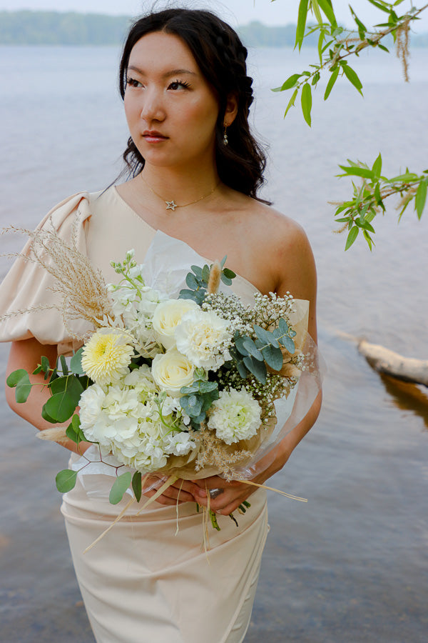 white roses bouquet; elegant flowers; dry cream and white flower bouquet; ottawa flower delivery; florist