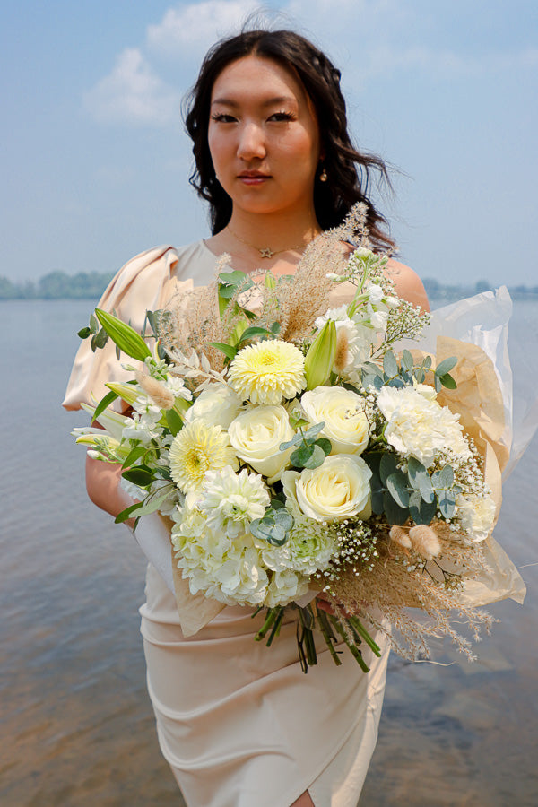 white roses bouquet; elegant flowers; dry cream and white flower bouquet; ottawa flower delivery; florist