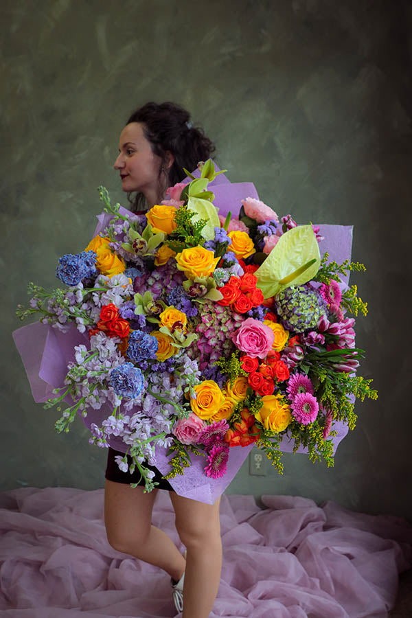 garden bouquet ottawa; flower delivery; huge flowers; luxurious bouquet