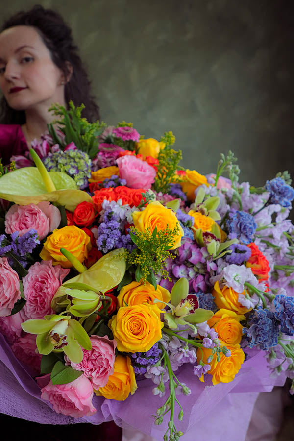 garden bouquet ottawa; flower delivery; huge flowers; luxurious bouquet