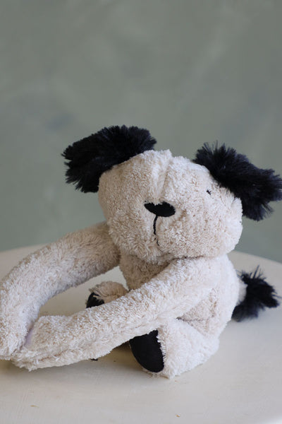 Cream-colored puppy plush 