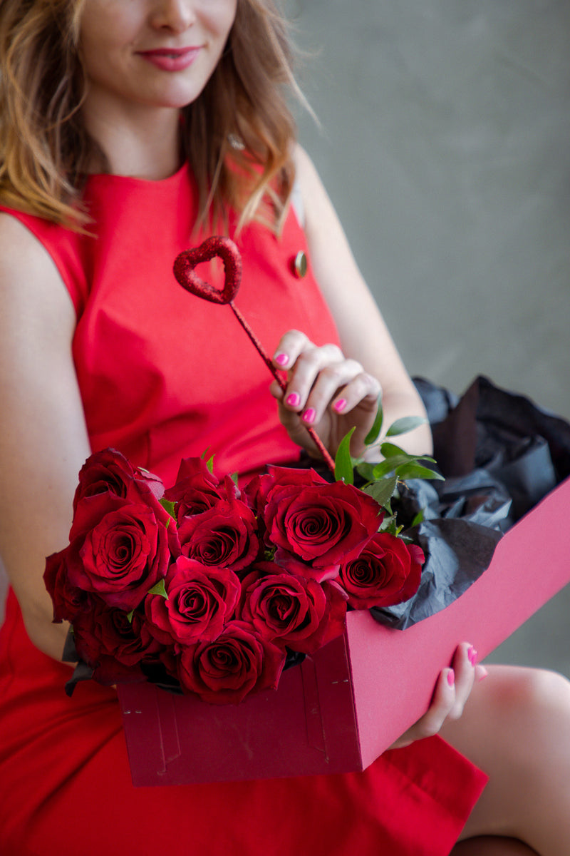 Classic Red Roses Gift Box