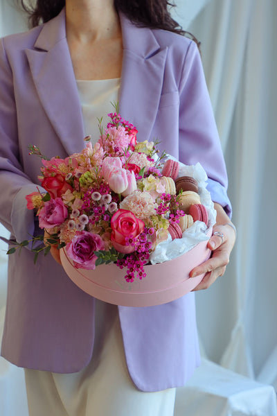 Pink Flower Macaron Box