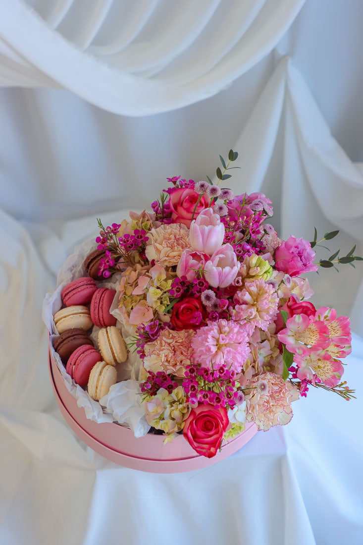 Pink Flower Macaron Box