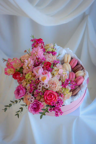 Pink Flower Macaron Box