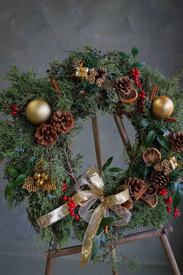 Fresh Signature Christmas Wreath