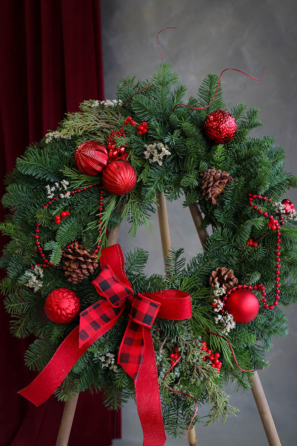 21" Canadian Winter Wreath