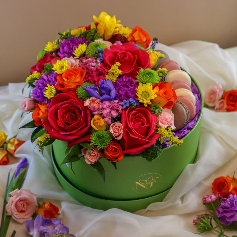 flowers in a box, flower macaron box, bright flowers, flower gift, flowers in ottawa