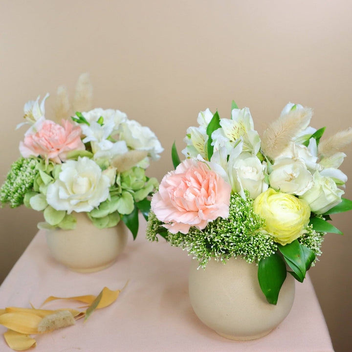 flower duo; gentle flower arrangement in ceramic vase; two flower arrangements; gentle flowers; elegant flowers