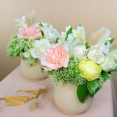 flower duo; gentle flower arrangement in ceramic vase; two flower arrangements; gentle flowers; elegant flowers
