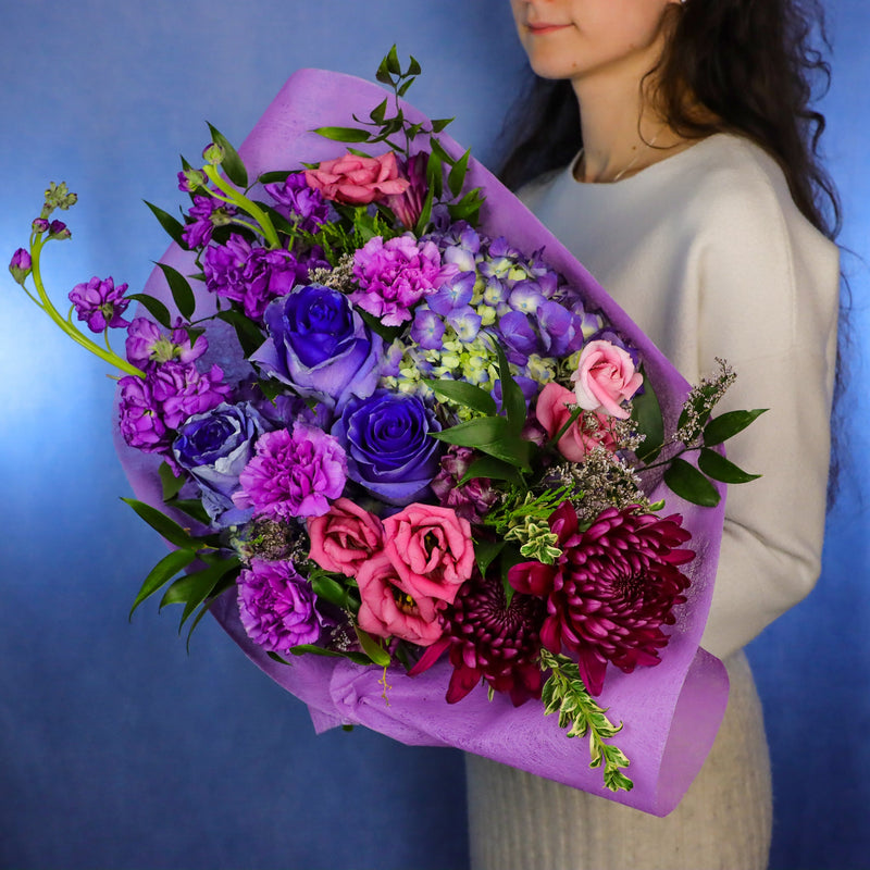 purple bouquet; romantic lowers; beautiful flower bouquet; flowers for delivery 