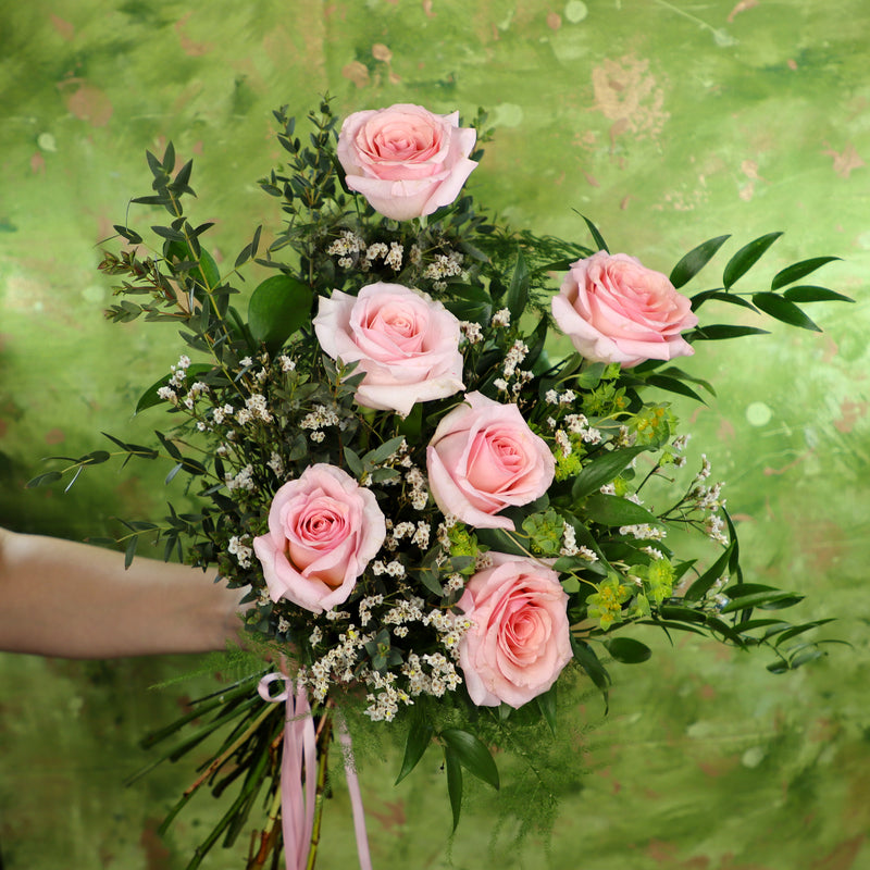 pink roses; blush pink roses; pink roses bouquet