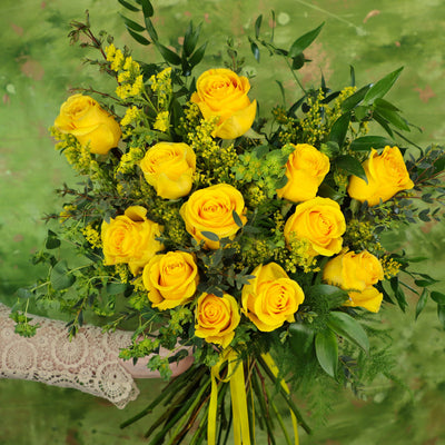yellow roses bouquet; rose bouquet; yellow roses