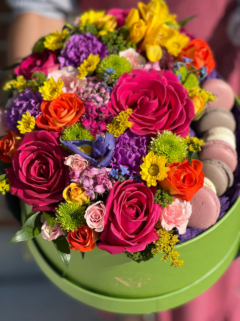 flowers in a box, flower macaron box, bright flowers, flower gift, flowers in ottawa