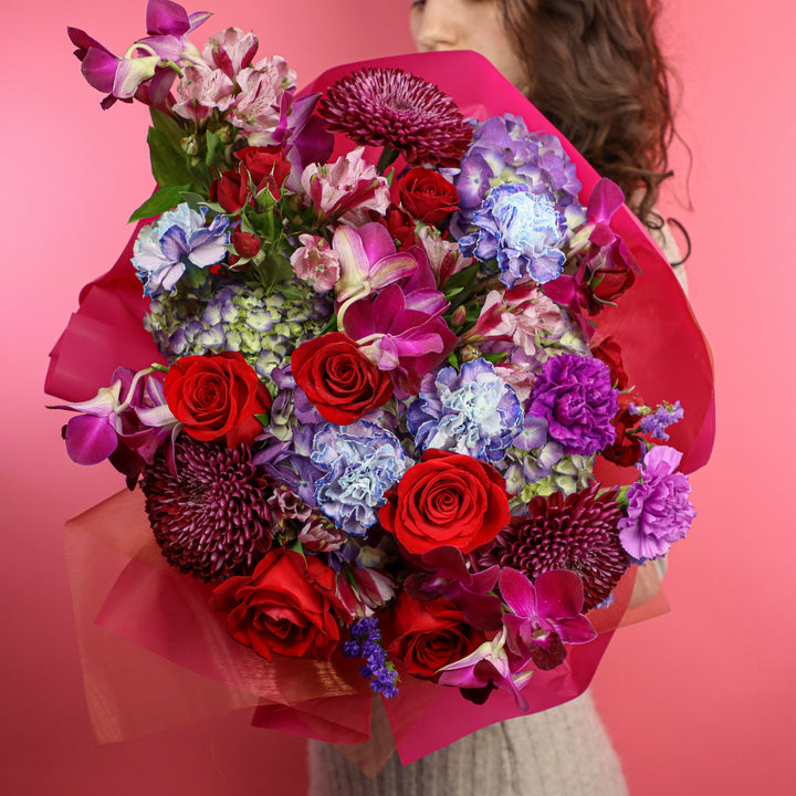 big bouquet; expensive flowers; big romantic bouquet; valentines day flower gift