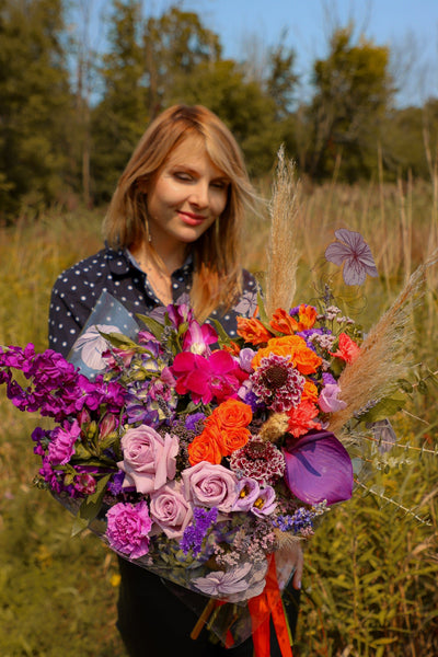 fall flowers, fall bouquet, fall photoshoot, fall flower delivery, ottawa florist