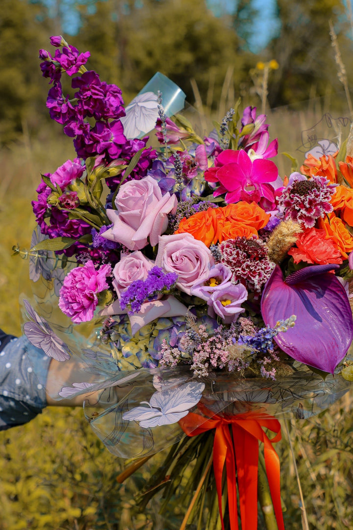 fall flowers, fall bouquet, fall photoshoot, fall flower delivery, ottawa florist