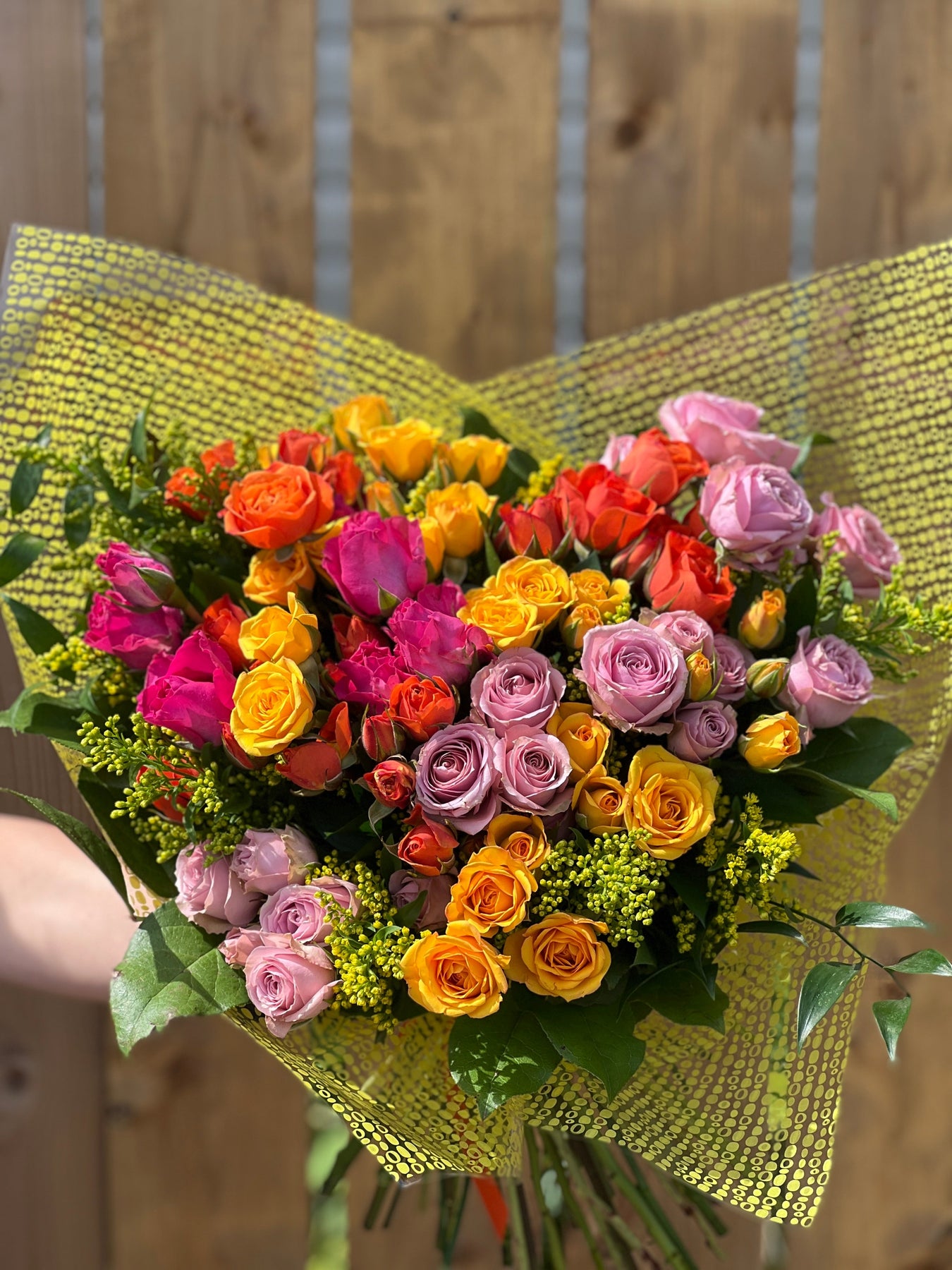 Bouquet of Flowers Neon Sign – Taro Queen Shop