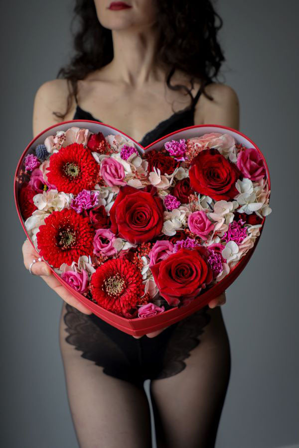 red roses heart; valentine&